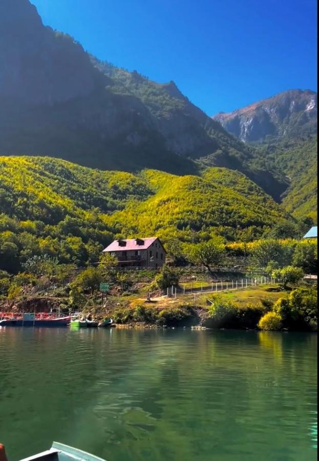 Guest House Aprripe Guri Firza Kültér fotó