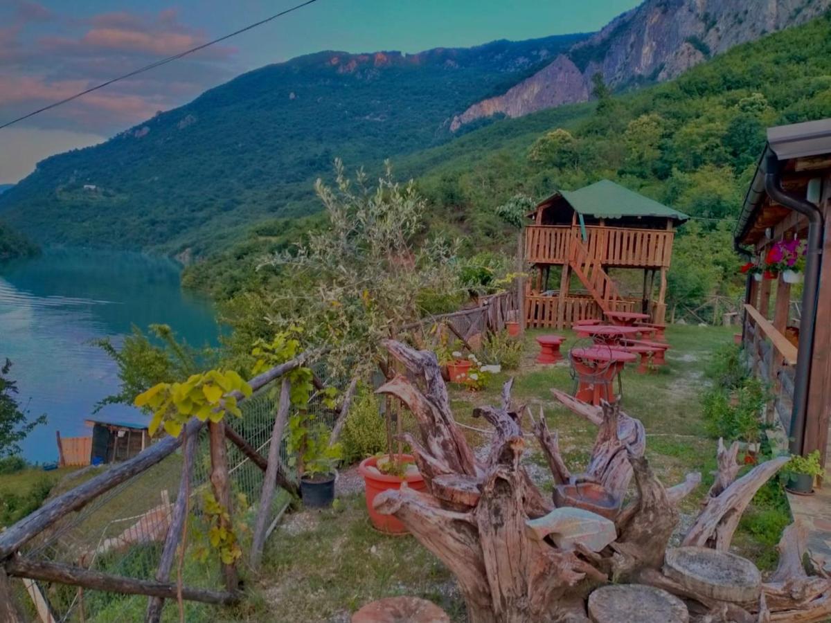 Guest House Aprripe Guri Firza Kültér fotó