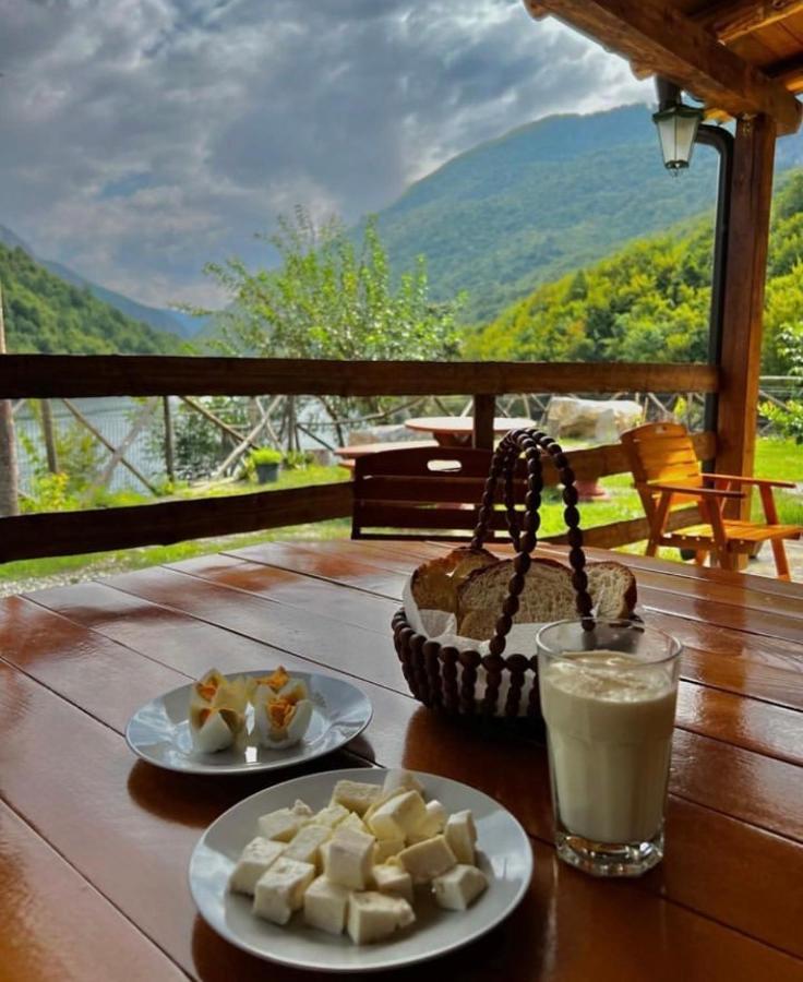 Guest House Aprripe Guri Firza Kültér fotó