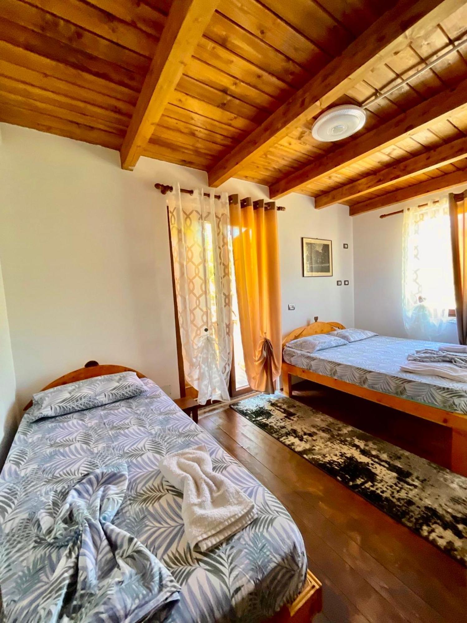 Guest House Aprripe Guri Firza Kültér fotó